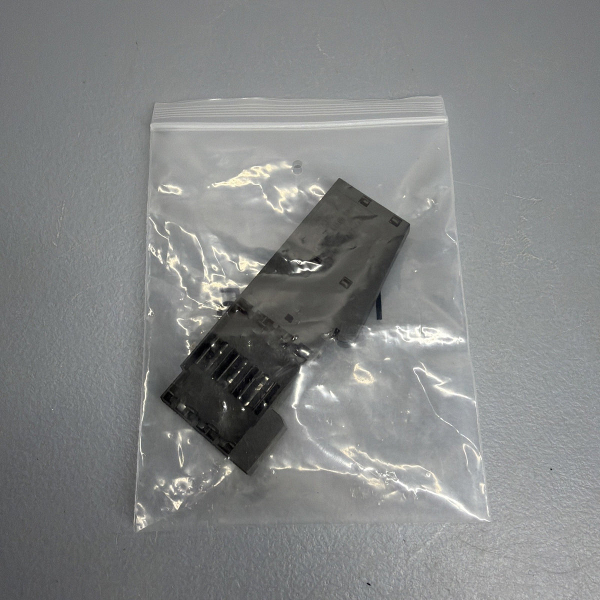 Siemens 6ES7193-4JA00-0AA0 SIMATIC ET 200S Terminating Module New Op. Box 1.4.2