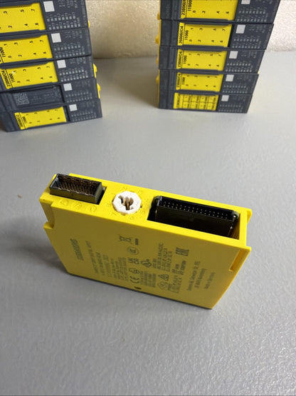 Siemens 6ES7136-6BA01-0CA0 New Open Box ET200SP DI 8x24VDC HF Module (1.4.2)