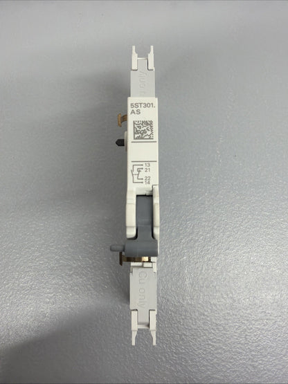 Siemens 5ST3010-0HG Auxiliary Circuit Switch New Open Box (1.4.2B)
