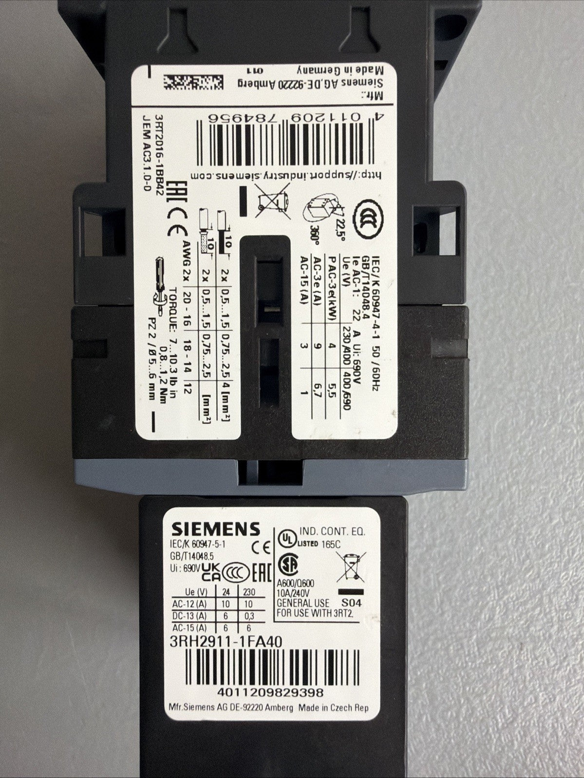 Siemens 3RT2016-1BB42 Contactor 24V DC w/ 3RH2911 3RT2916 New Open Box (1.4.3B)