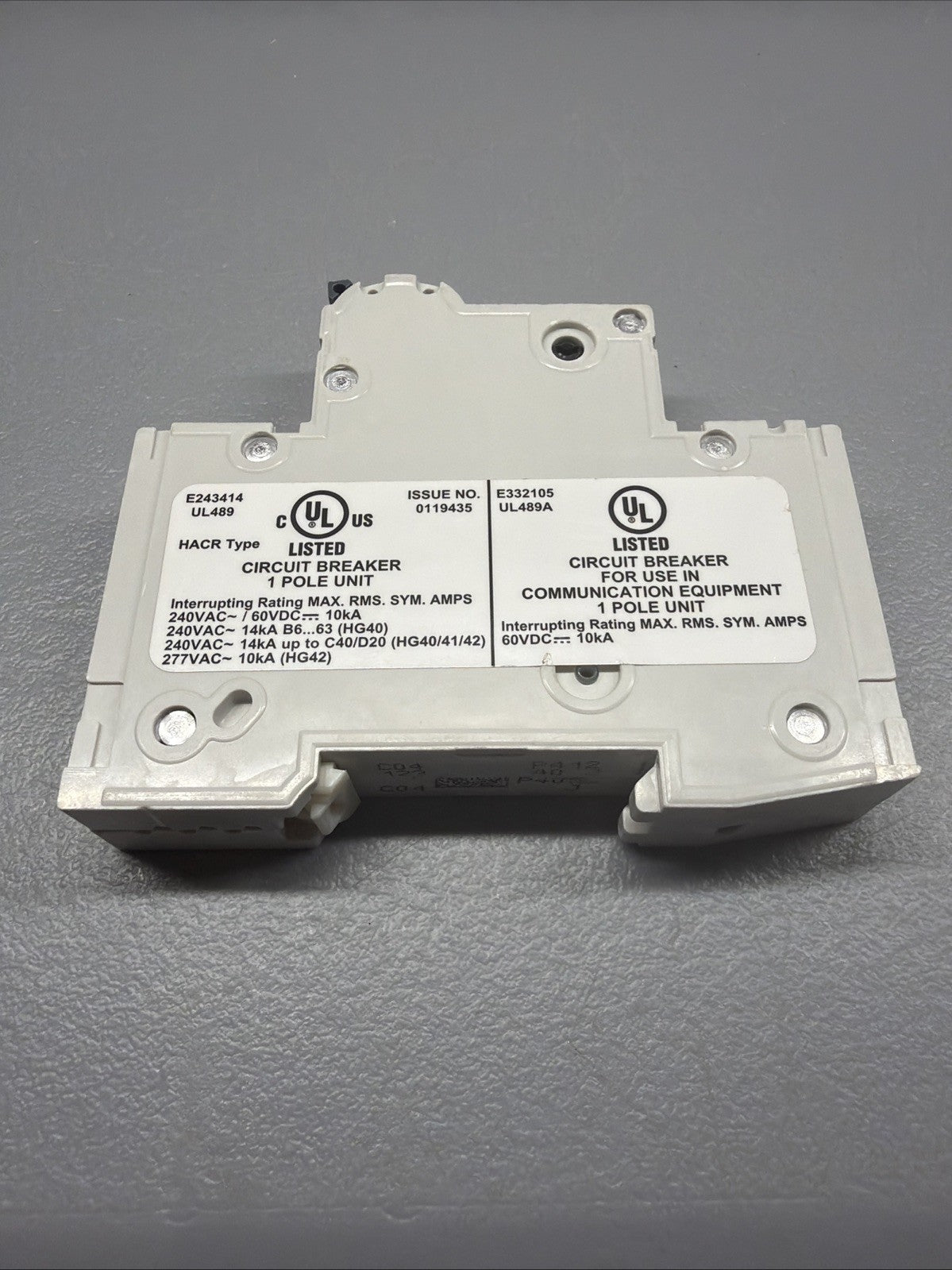 Siemens 5SJ4104-7HG40 SENTRON 4-Pole 4A Circuit Breaker Open Box (1.2.1)