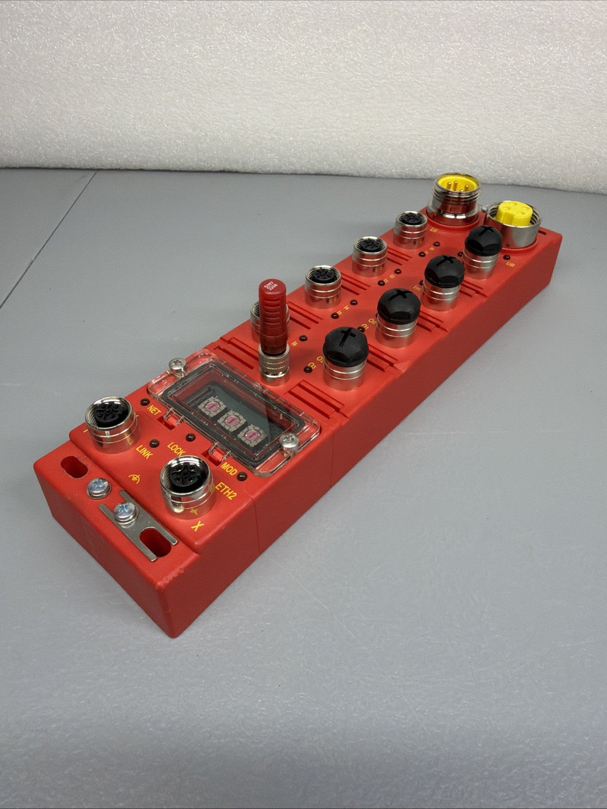 Molex TCDEC-8B4P-DYU-G8 Industrial I/O Distribution Module New Open Box  (1.2.1)