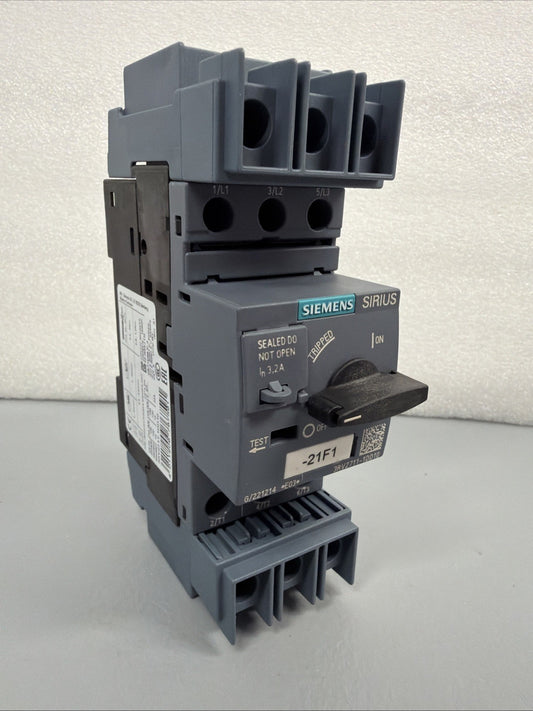 Siemens 3RV2711-1DD10 Motor Starter Protector Circuit Breaker New Open Box (122)