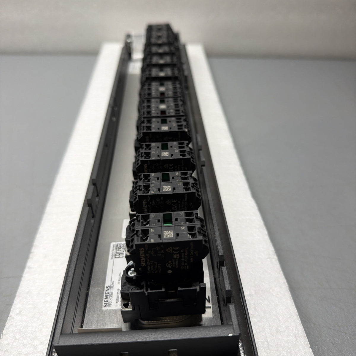 Siemens 6FC5247-0AA43-1AA0 SINUMERIK Panel w/ 12 Pushbuttons New Open Box 1.4.4b