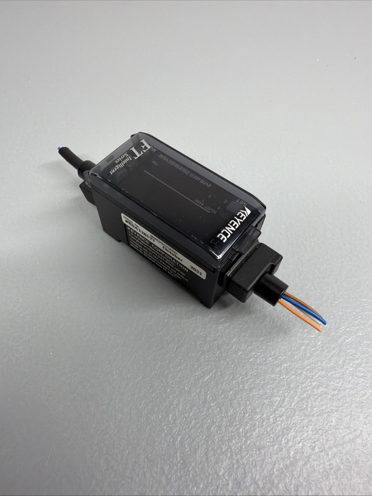Keyence FT-50AWP Infrared Temperature Sensor 24VDC 1.6W OPEN BOX (1.2.2)