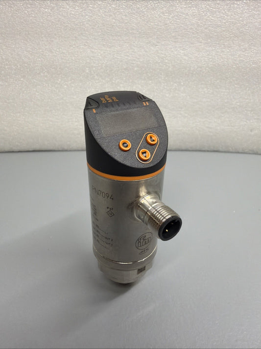 IFM Efector PN7094 Electronic Pressure Switches /Sensor With Display (1.2.2)