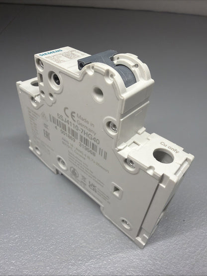 Siemens 5SJ4110-7HG40 SENTRON 4-Pole 10A Circuit Breaker Open Box (1.3.2b)