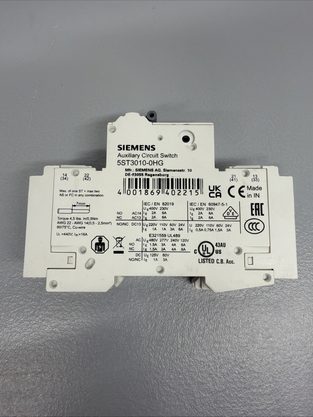 Siemens 5SJ4104-7HG40 4A Breaker + 5ST3010-0HG Aux Switch New Open Box((1.3.1)