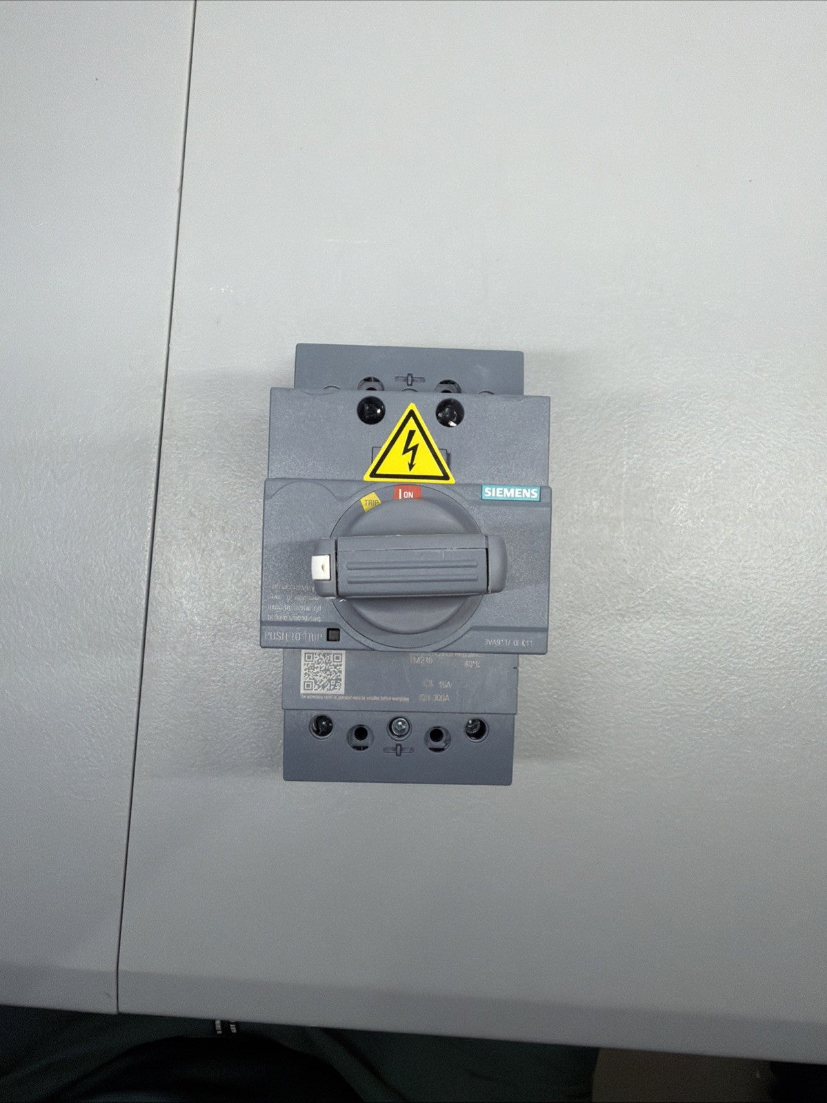 Siemens 3VA5195-6ED31-0AA0 95A Circuit Breaker + 3VA9137-0EK11 (1.3.1)