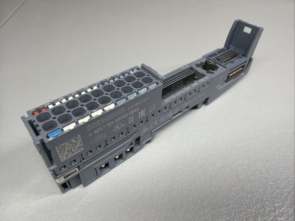Siemens 6ES7193-6BP00-0BA0 SIMATIC ET 200SP BaseUnit Open Box (1.3.2)
