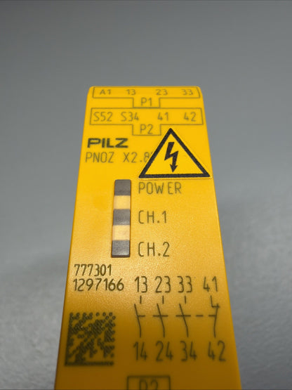 Pilz PNOZ X2.8P 24VACDC 3N/O 1N/C 777301 Safety Relay New Open Box (1.2.1)