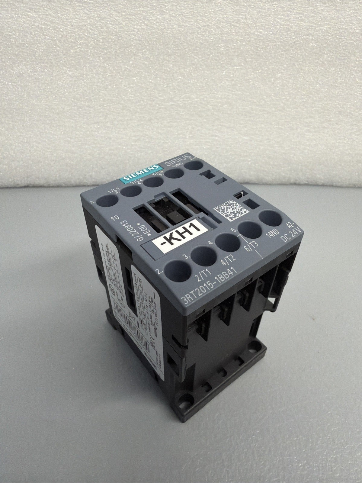 Siemens 3RT2015-1BB41 SIRIUS Power Contactor New Open Box (1.2.2)