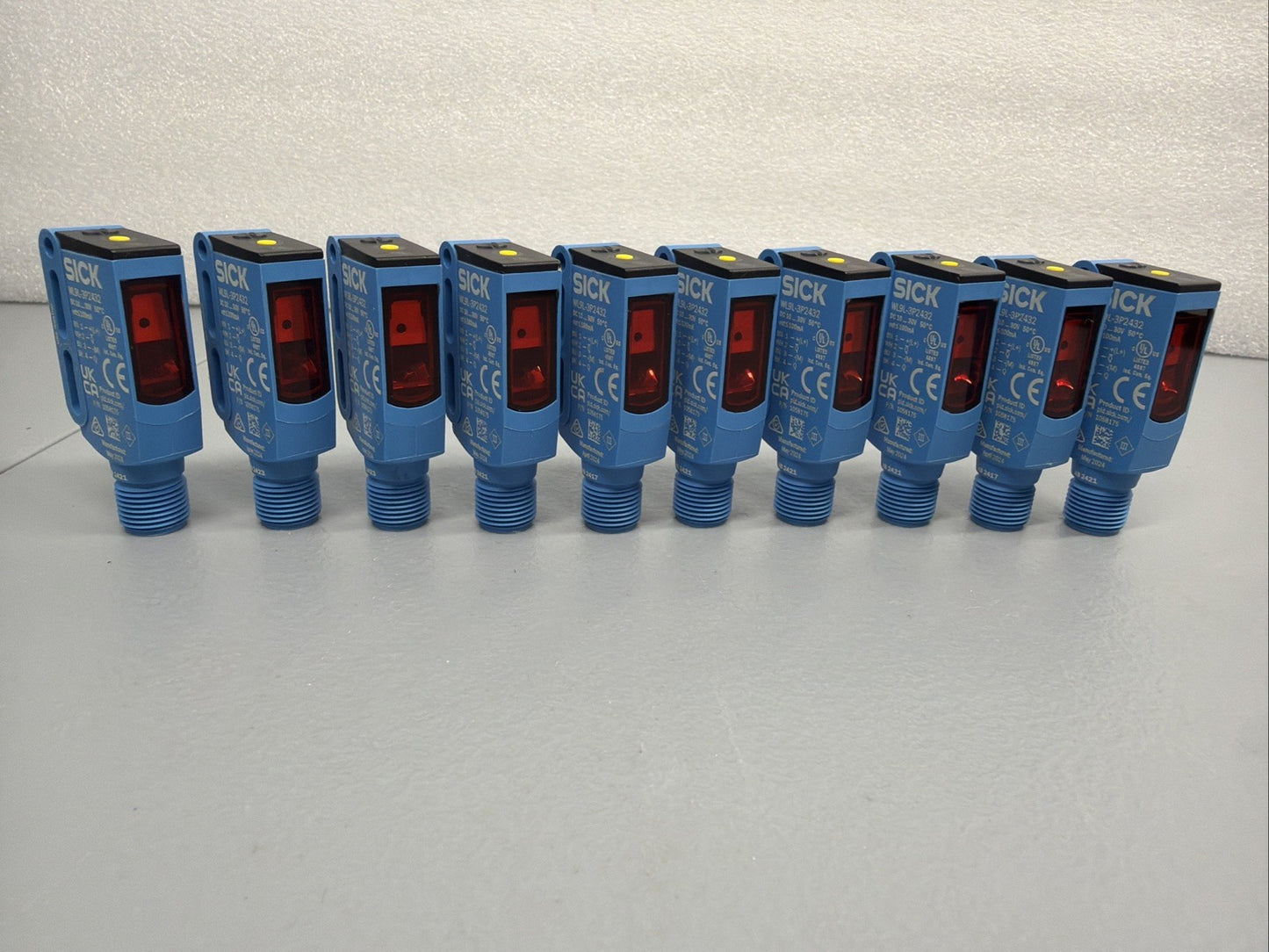 SICK WL9L-3P2432 Photoelectric Sensor New Open Box - Each -  (1.3.1)