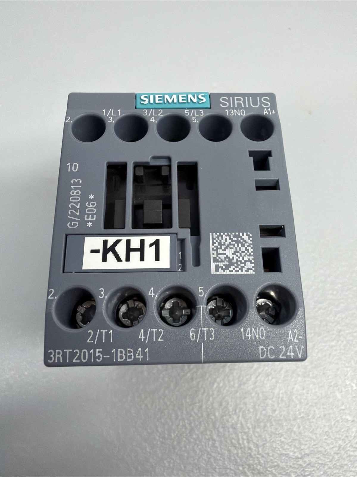 Siemens 3RT2015-1BB41 SIRIUS Power Contactor New Open Box (1.2.2)