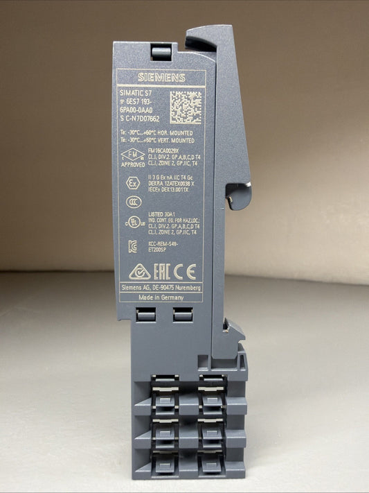 Siemens 6ES7193-6PA00-0AA0 SIMATIC ET 200SP BaseUnit Open Box (1.3.2)
