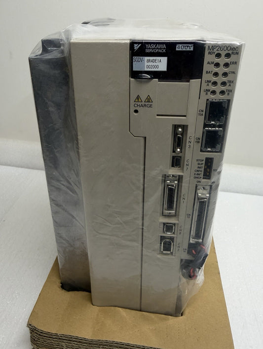 Yaskawa SGDV-8R4DE1A002000300 SERVOPACK Servo Drive w/ MP2600iec New in Box 123B