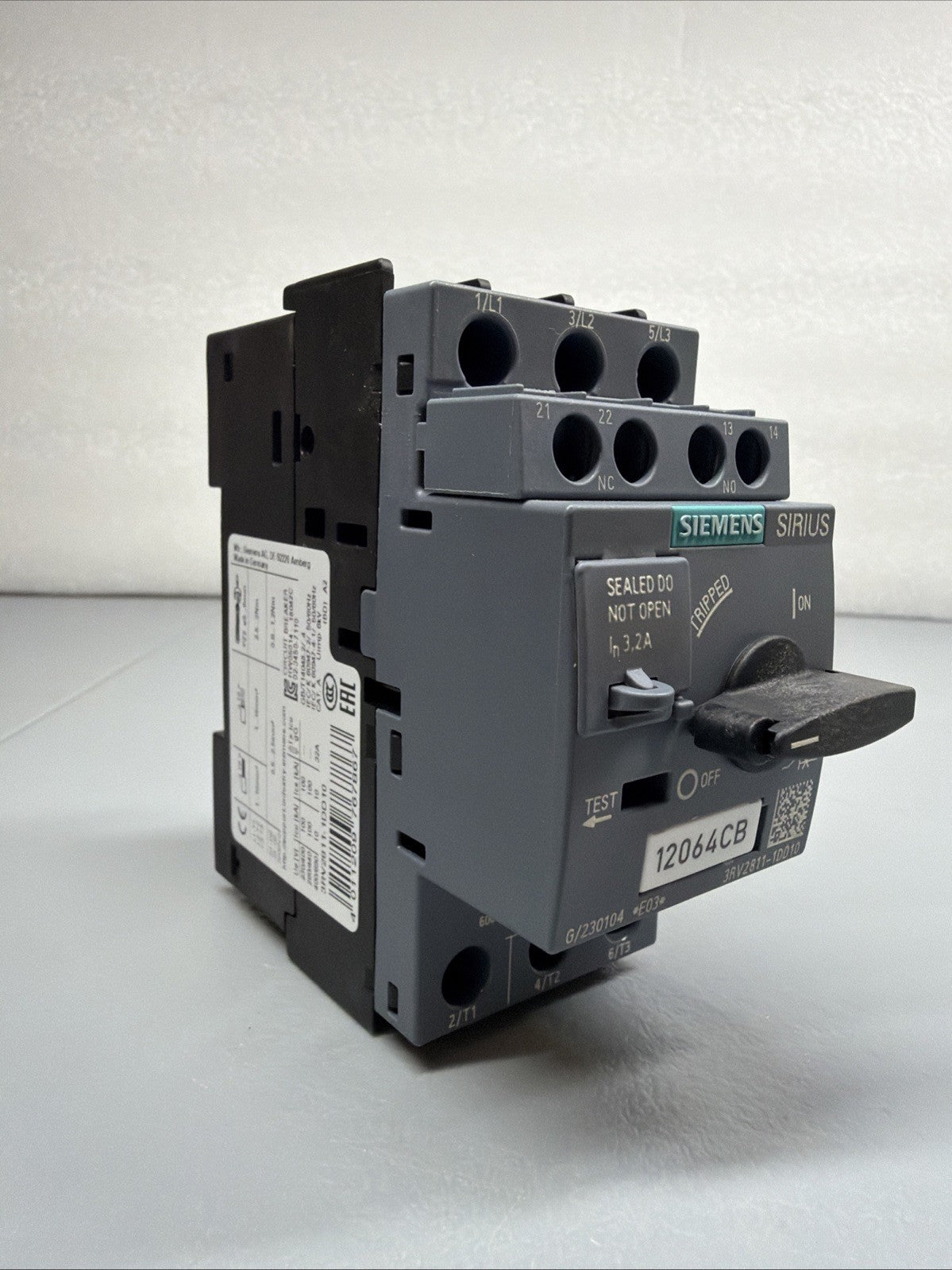 Siemens 3RV2811-1DD10 SIRIUS Side Mounted Auxiliary Contact Block Open Box (144)