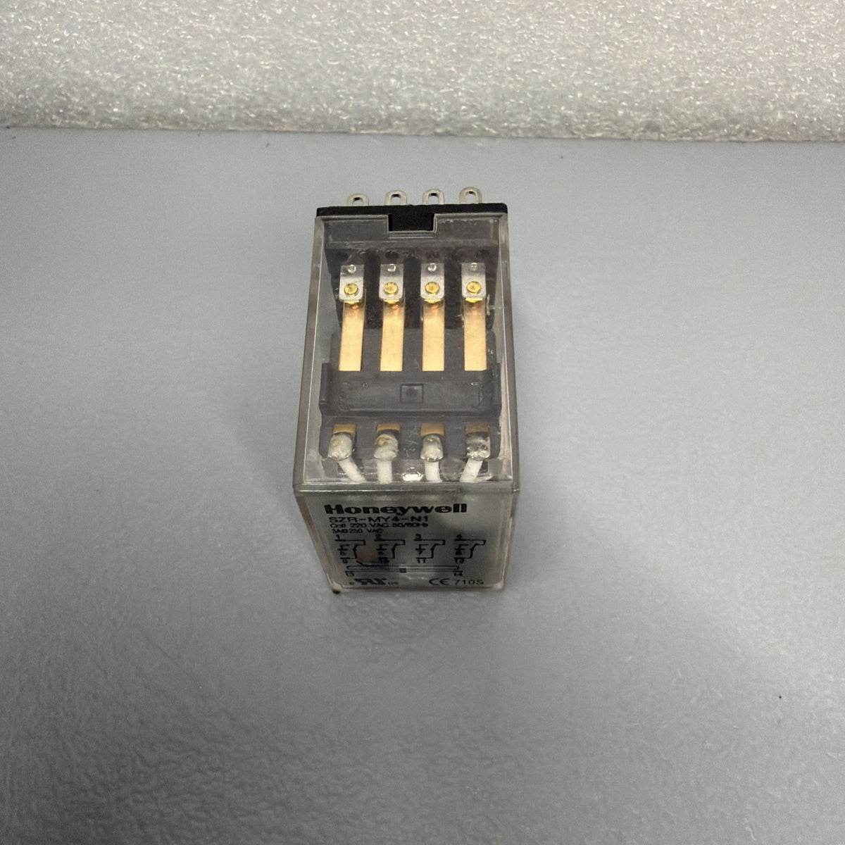 Honeywell SZR-MY4-N1-AC220V 4PDT Power Relay 220VAC Coil LED New Open Box 1.4.2