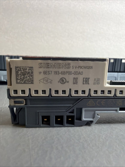 Siemens 6ES7193-6BP00-0DA0 SIMATIC ET 200SP BaseUnit New Open Box 1.3.1b
