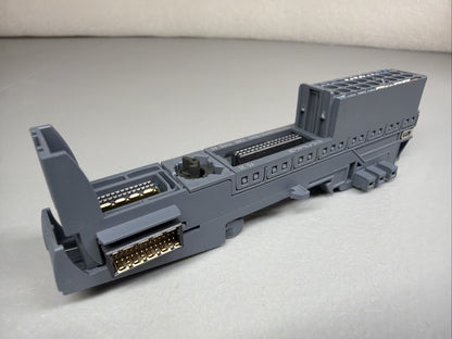 Siemens 6ES7193-6BP00-0BA0 SIMATIC ET 200SP BaseUnit Open Box (1.3.2)