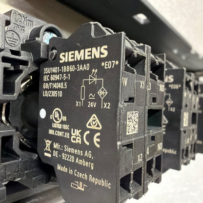 Siemens 6FC5247-0AA43-1AA0 SINUMERIK Panel w/ 6 Pushbuttons New Open Box(1.1.3b)