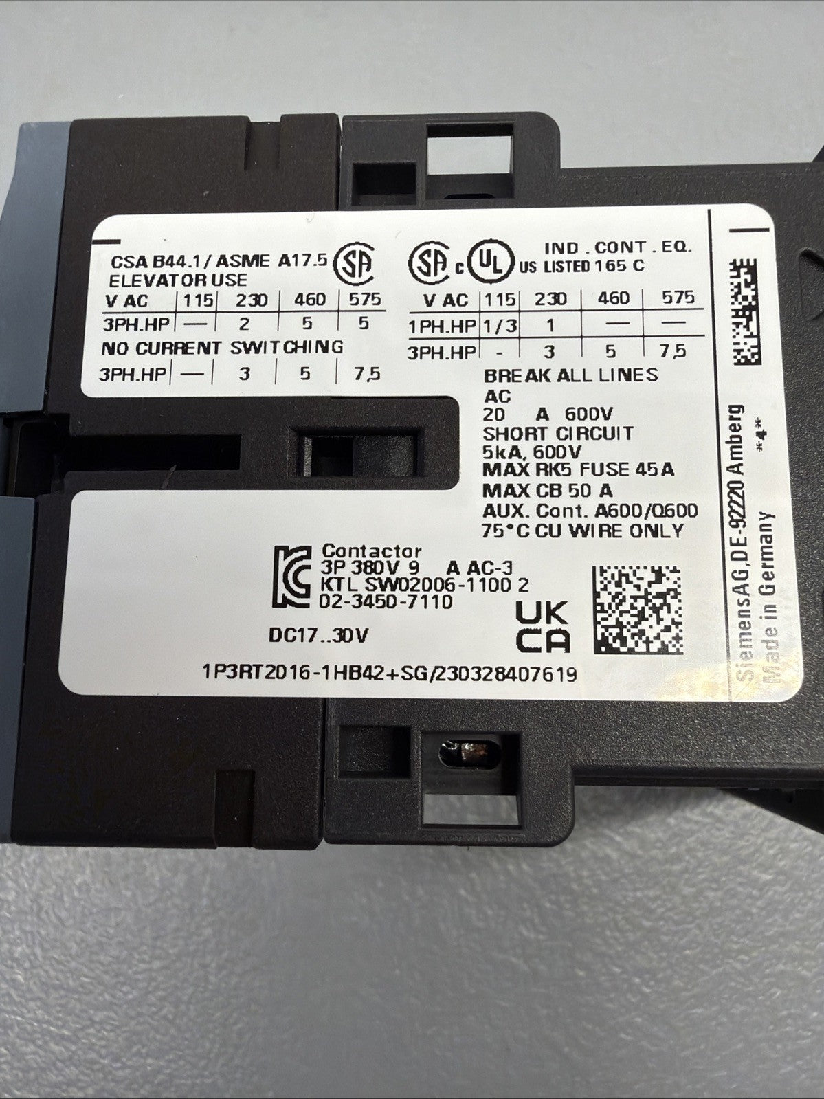 Siemens 3RT2016-1HB42 SIRIUS Contactor w 3RT2916-1BB00 New Open Box (1.2.2)