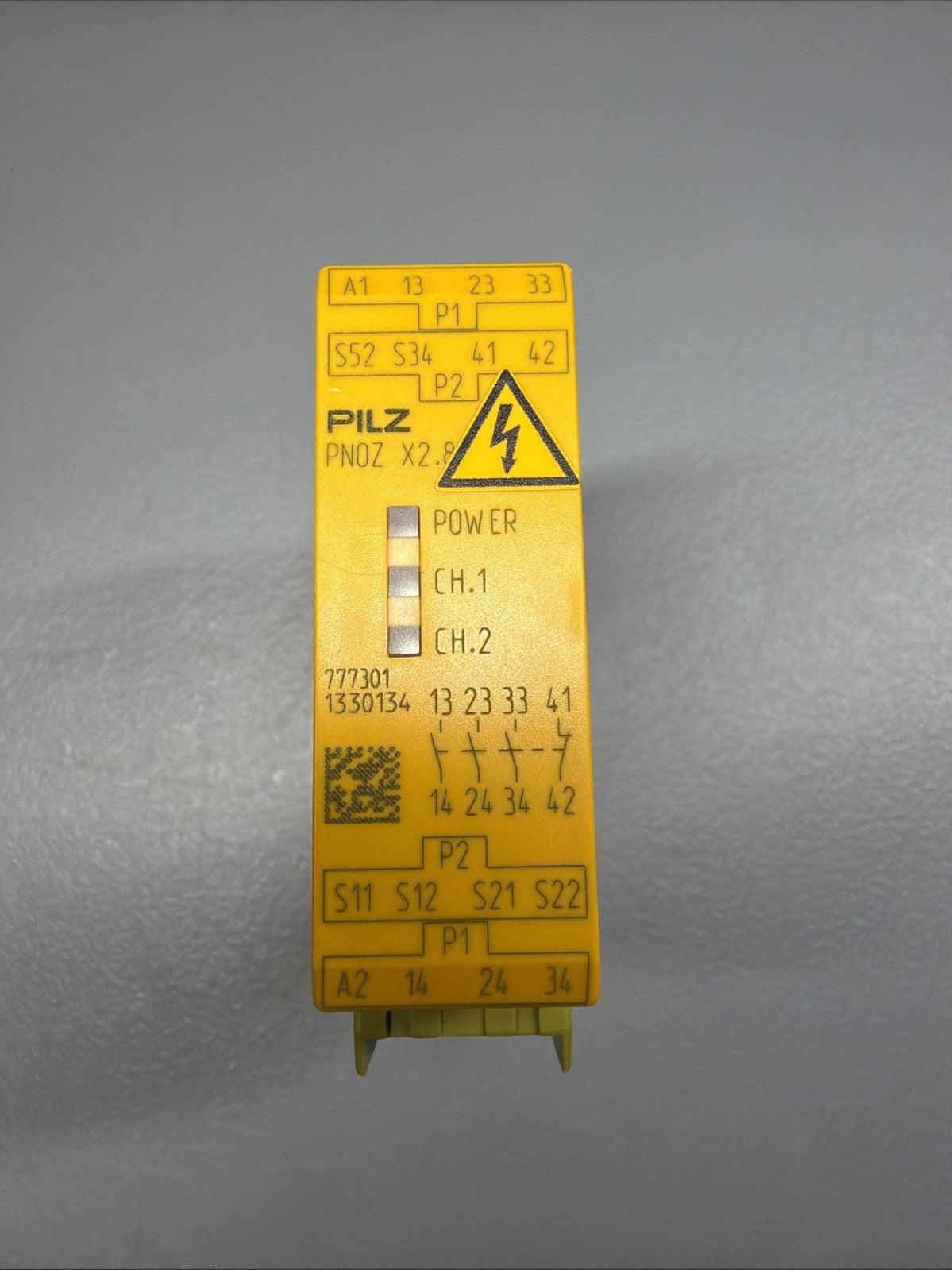 Pilz PNOZ X2.8P 24VACDC 3N/O 1N/C 777301 Safety Relay New Open Box (1.2.4)