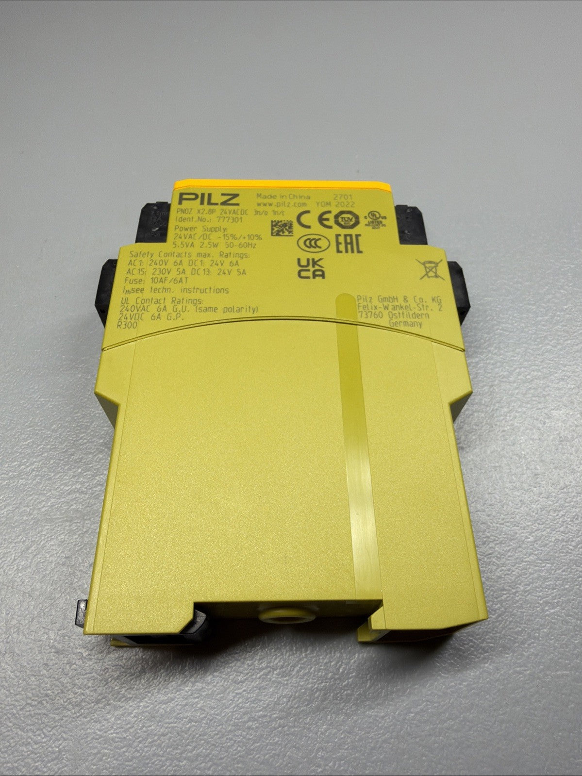Pilz PNOZ X2.8P 24VACDC 3N/O 1N/C 777301 Safety Relay New Open Box (1.2.1)