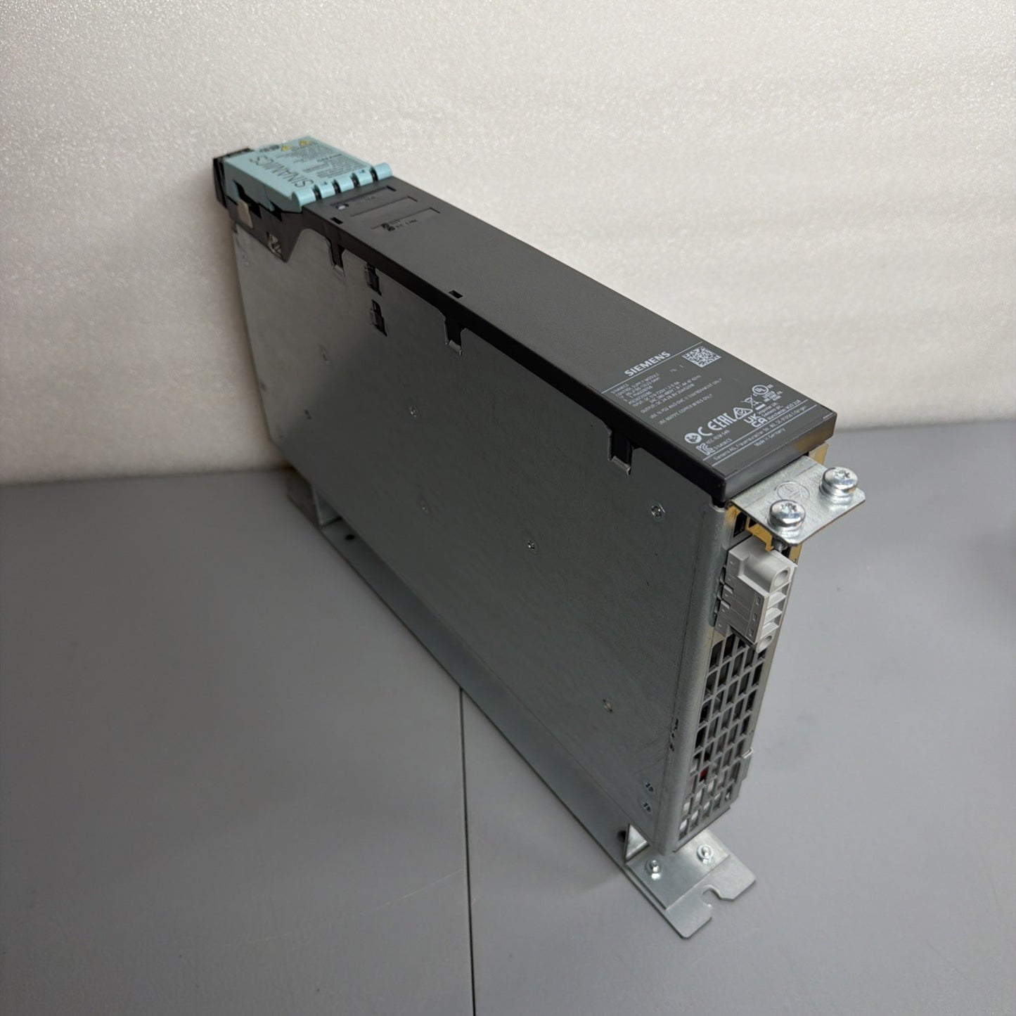 Siemens 6SL3100-1DE22-0AA1 SINAMICS Control Supply Module New Open Box (1.2.3)