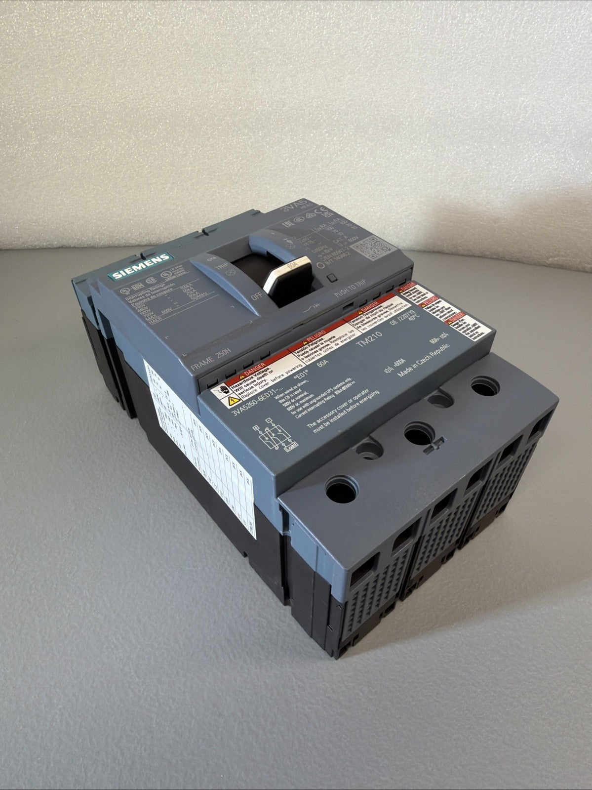 Siemens 3VA5260-6ED31-0AA0 Circuit Breaker 60A 800V New Open Box (1.2.4)