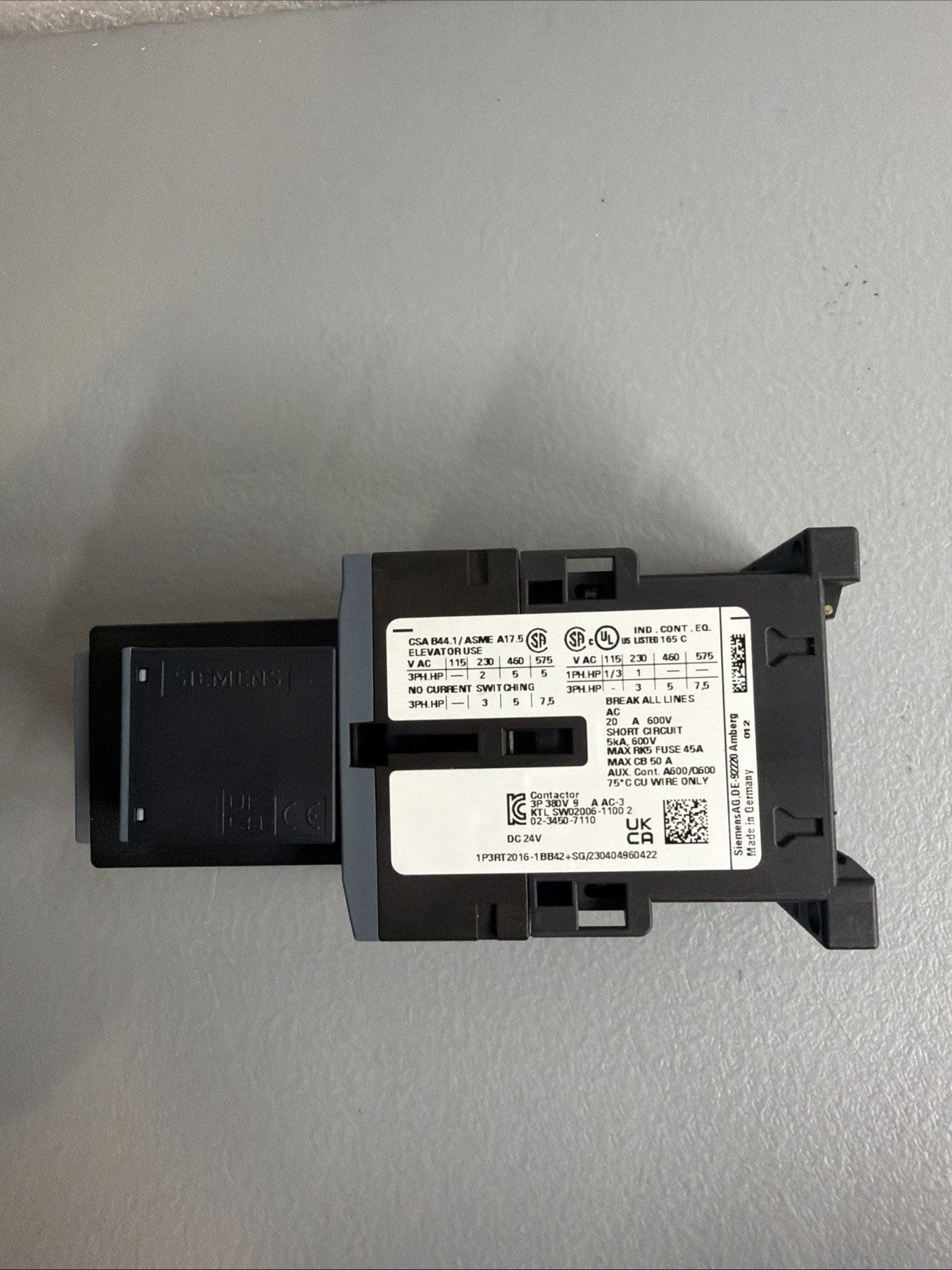Siemens 3RT2016-1BB42 Contactor 24V DC w/ 3RH2911 3RT2916 New Open Box (1.4.3B)
