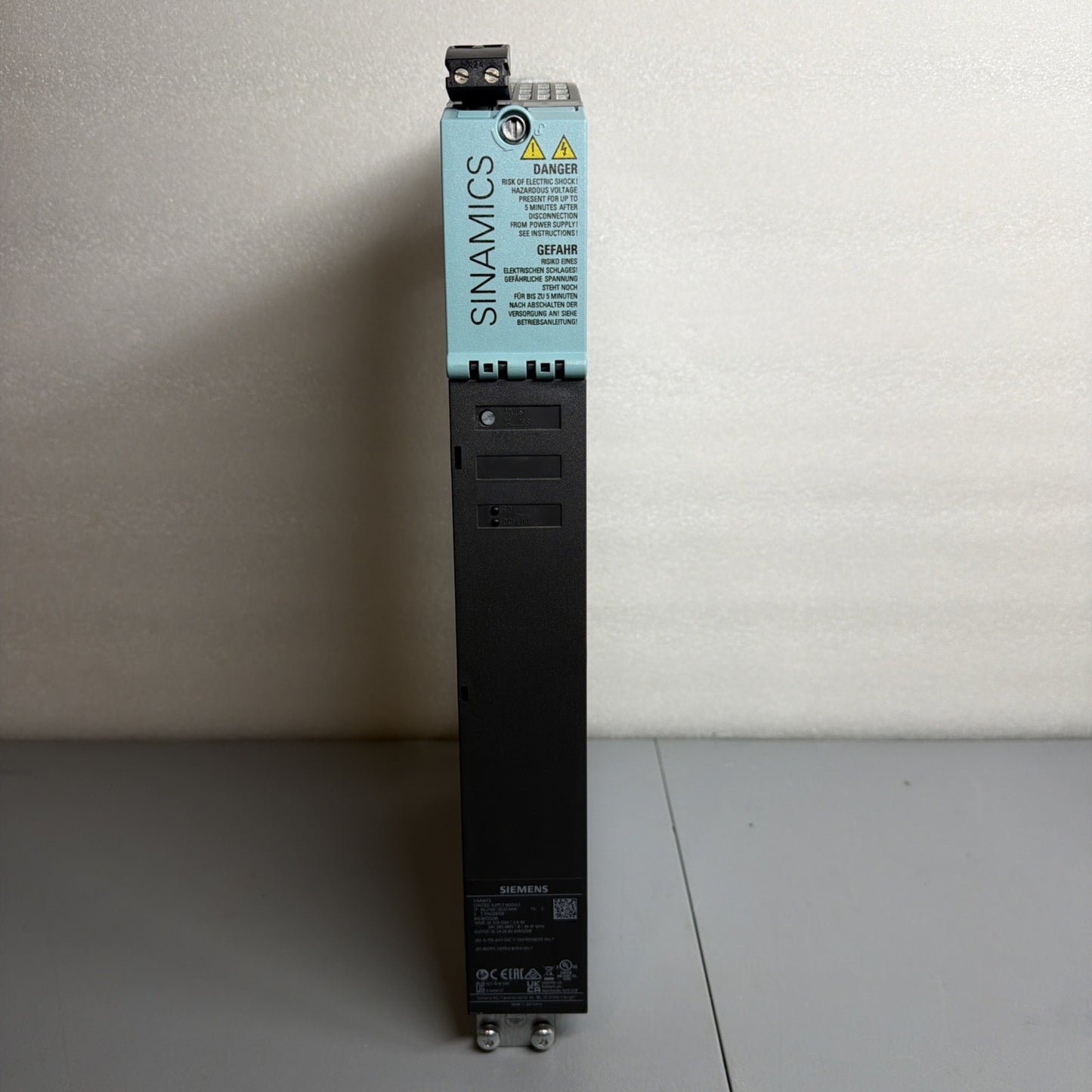 Siemens 6SL3100-1DE22-0AA1 SINAMICS Control Supply Module New Open Box (1.2.3)