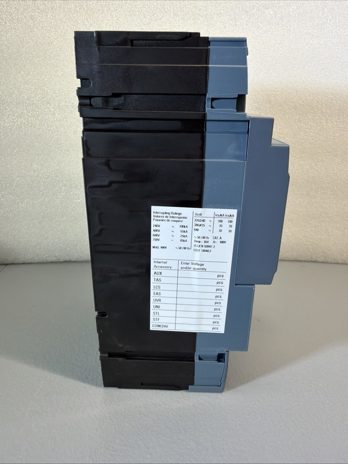 Siemens 3VA5260-6ED31-0AA0 Circuit Breaker 60A 800V New Open Box (1.2.4)