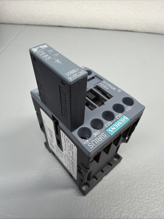 Siemens 3RT2016-1HB42 SIRIUS Contactor w 3RT2916-1BB00 New Open Box (1.2.2)