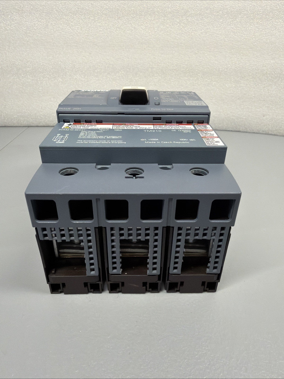 Siemens 3VA5210-6ED31-0AA0 Circuit Breaker 100A 800V New Open Box (1.3.4)