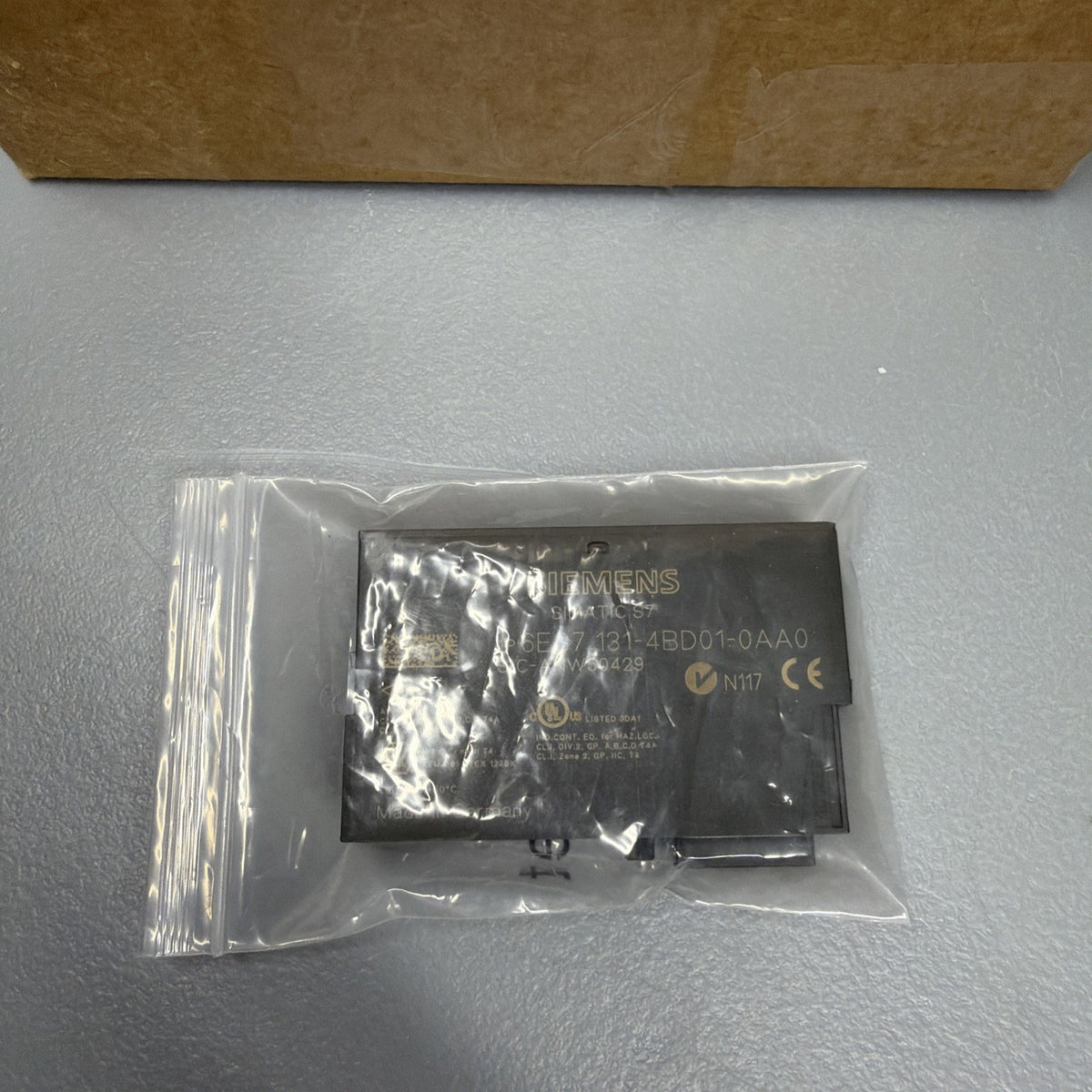 Siemens 6ES7131-4BD01-0AA0 ET 200S 4DI 24V DC Digital Input New Open Box (1.4.2)