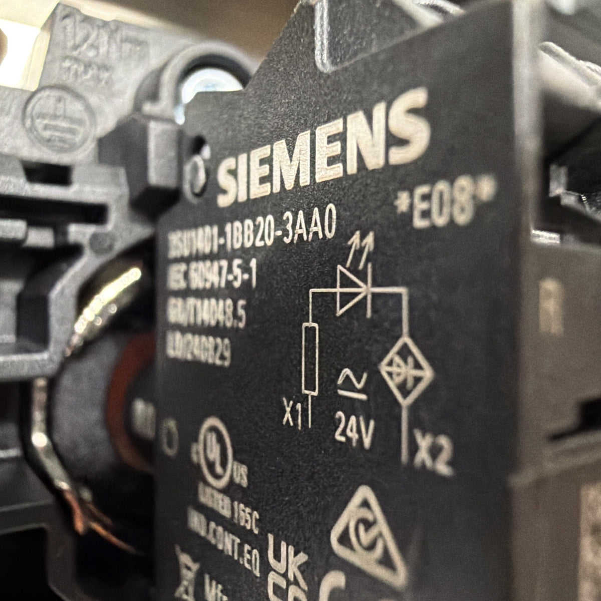 Siemens 6FC5247-0AA43-1AA0 SINUMERIK Panel w/ 6 Pushbuttons New Open Box(1.1.3b)