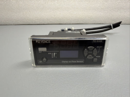 KEYENCE FD-XA5E Clamp-On Micro Flow Sensor Controller Open Box (1.3.2b)